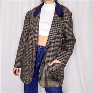 Braeebrook Vintage Blazer 
100 wool - size 7/8 - 
made in Ukraine